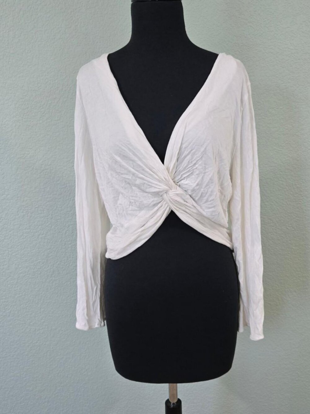 Banana Republic White Long Sleeve Front Twist Top